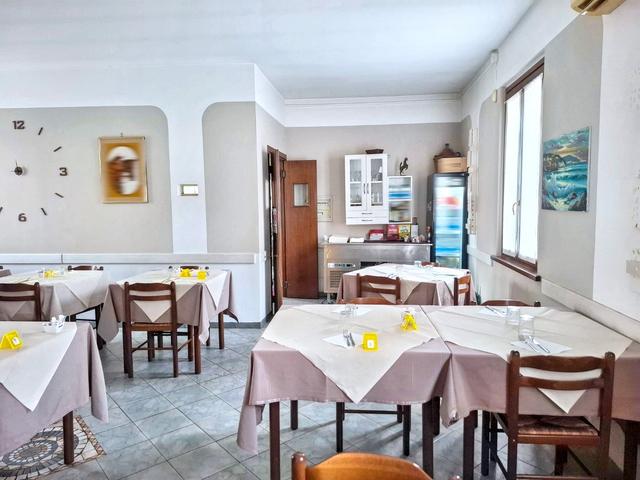 #2536134 Locale commerciale uso bar-trattoria con unità in corso di definizione in vendita - foto 6