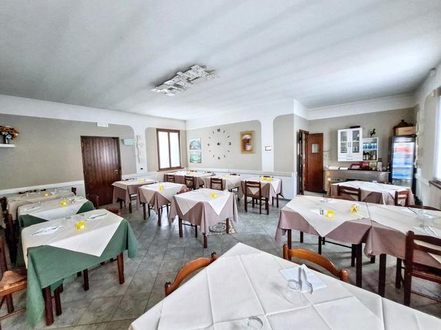 #2536134 Locale commerciale uso bar-trattoria con unità in corso di definizione in vendita - foto 7