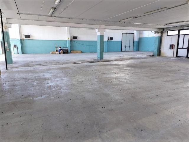 #14726 Capannone artigianale con area di pertinenza in vendita - foto 3