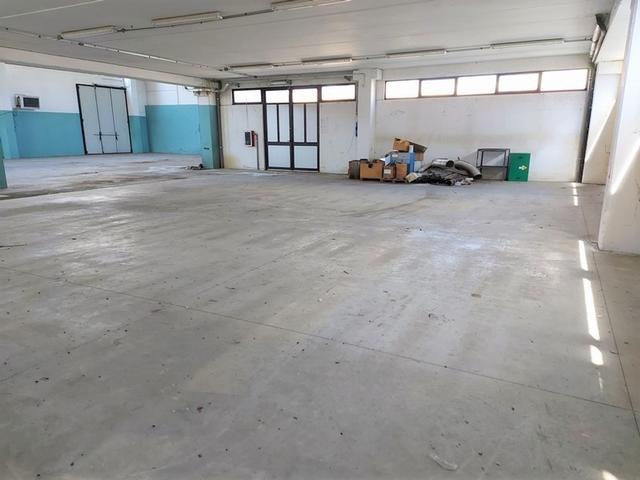 #14726 Capannone artigianale con area di pertinenza in vendita - foto 2