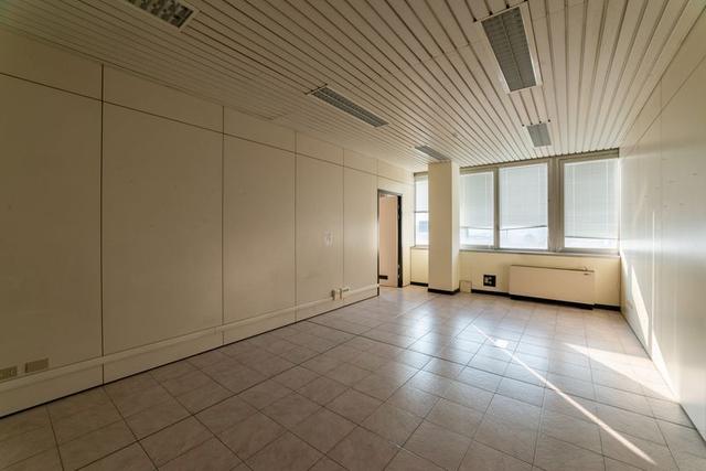 #2537729 Edificio cielo terra indipendente con parcheggio sotterraneo privato e ampia area esterna in vendita - foto 13