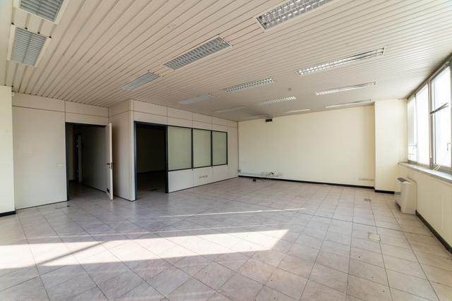 Edifici direzionali in vendita