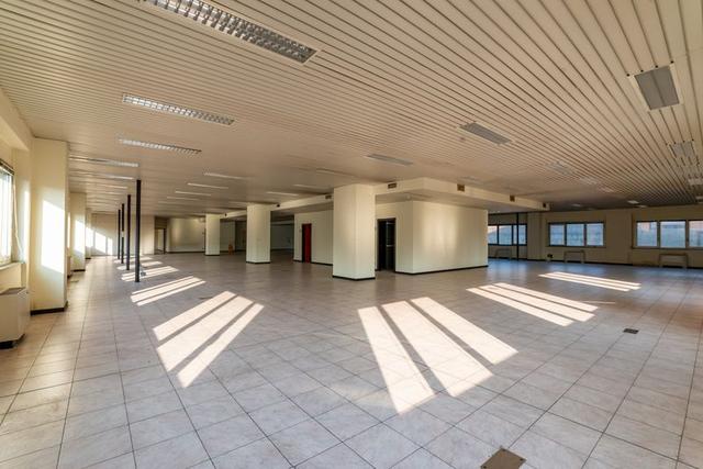 Edifici direzionali in vendita