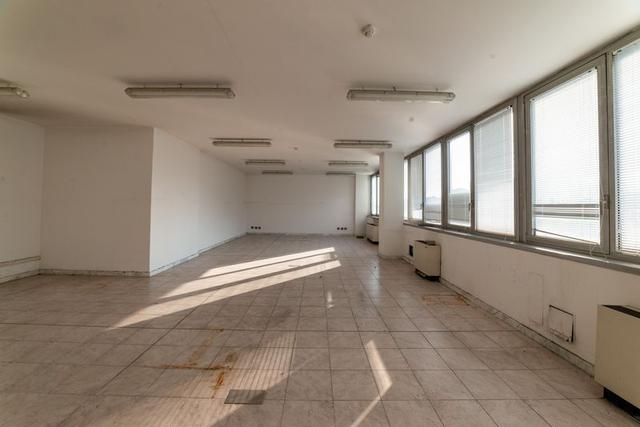 Edifici direzionali in vendita