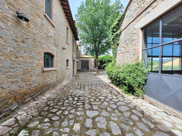 #23664 Complesso immobiliare a destinazione industriale, direzionale e commerciale in vendita - foto 17