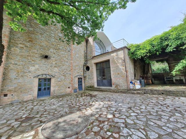 #23664 Complesso immobiliare a destinazione industriale, direzionale e commerciale in vendita - foto 12