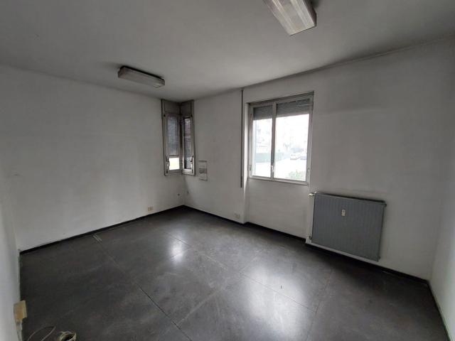 #2638393 Ampio ufficio in zona semicentrale in vendita - foto 3