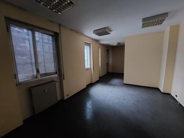 #2638393 Ampio ufficio in zona semicentrale in vendita - foto 7