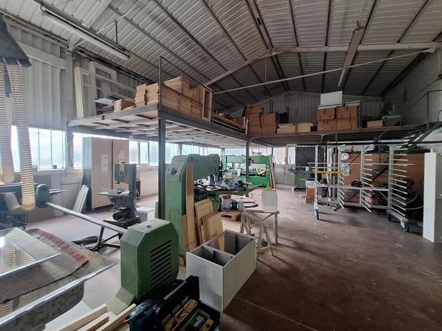 Stabilimenti produttivi in vendita