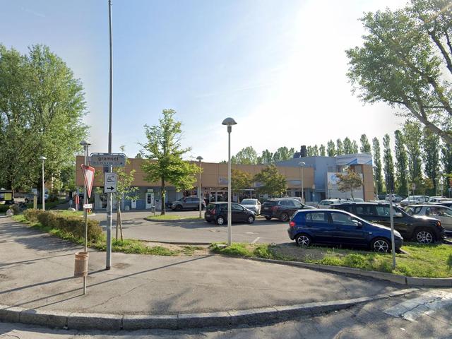 #24037 Porzione di capannone commerciale a reddito in vendita - foto 3
