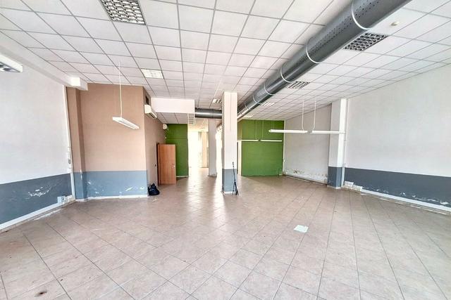#2536098 Negozio (sub 25) in complesso commerciale in vendita - foto 3