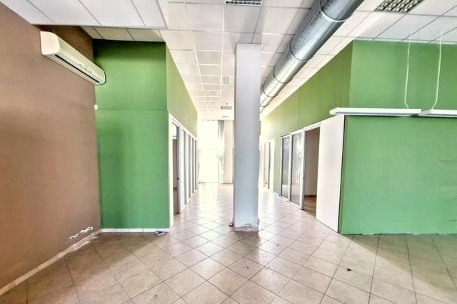 #2536098 Negozio (sub 25) in complesso commerciale in vendita - foto 11