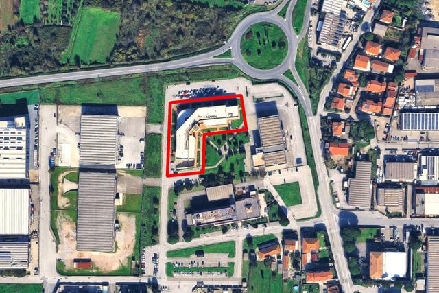 #2536098 Negozio (sub 25) in complesso commerciale in vendita - foto 16