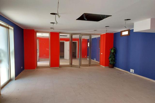 #19014 Locale commerciale al piano terra in vendita - foto 1