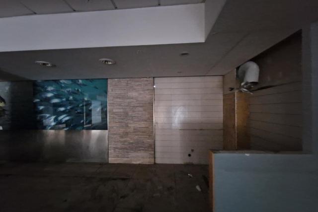 #25764 Negozio con deposito e area esterna in vendita - foto 13