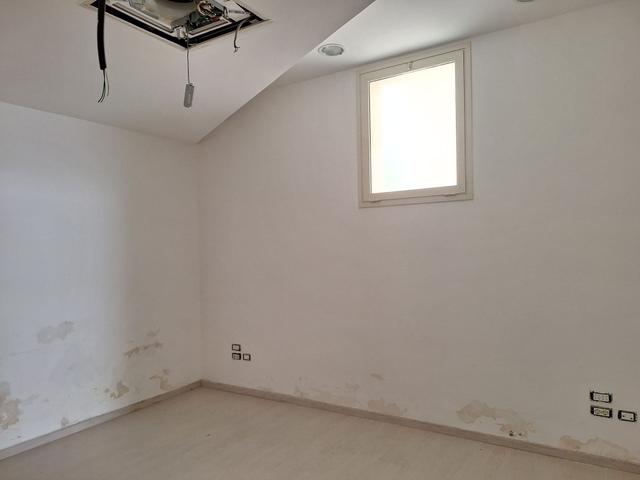 #26103 Negozio in zona residenziale in vendita - foto 4