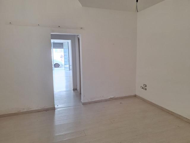 #26103 Negozio in zona residenziale in vendita - foto 5