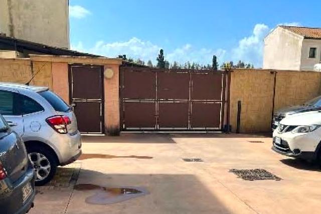 Posti auto in vendita