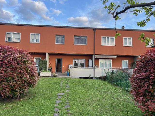 Villette a schiera in vendita