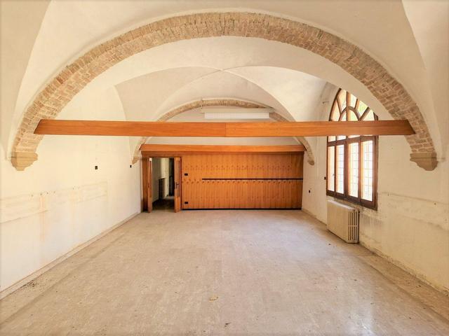#18528 Edificio storico ex caserma in vendita - foto 16