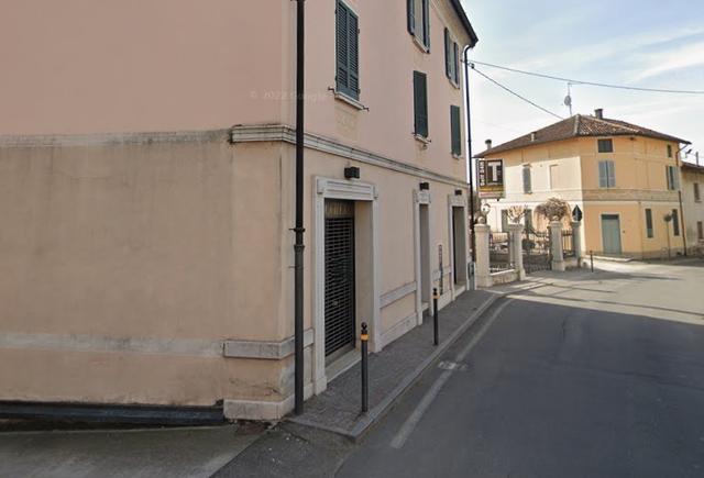 #2638635 Negozio con parcheggio in vendita - foto 2