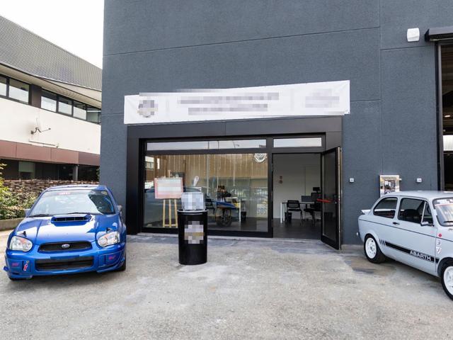 #2536778 Capannone commerciale di prestigio con piazzale sui quattro lati in vendita - foto 2