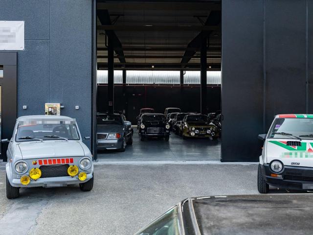 #2536778 Capannone commerciale di prestigio con piazzale sui quattro lati in vendita - foto 4