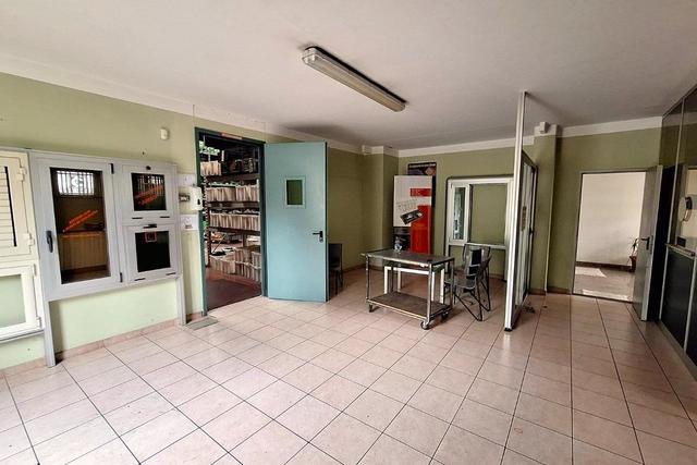 #2638342 Fabbricato industriale con cortile e accessori in vendita - foto 3