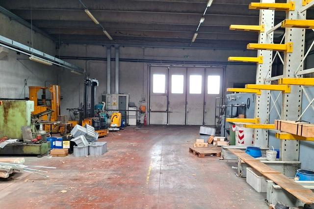 #2638342 Fabbricato industriale con cortile e accessori in vendita - foto 26