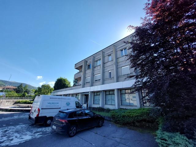 #19645 Locale libero nel centro del paese ex istituto di credito in vendita - foto 15