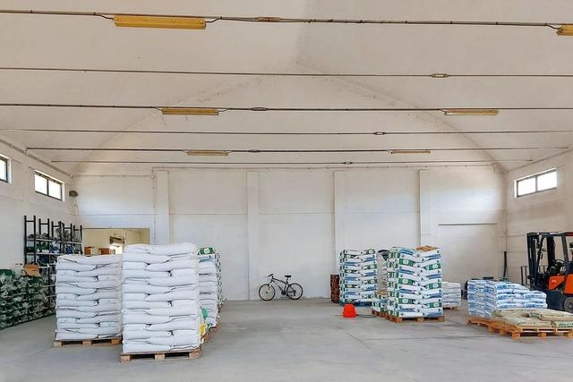 #20405 Complesso artigianale con cortile e pertinenze in vendita - foto 12