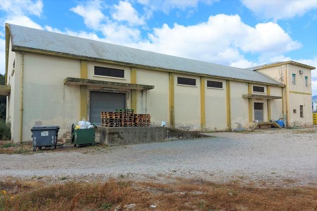 #20405 Complesso artigianale con cortile e pertinenze in vendita - foto 13