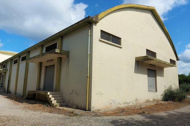 #20405 Complesso artigianale con cortile e pertinenze in vendita - foto 10