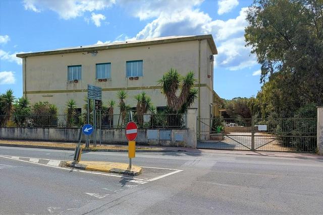 #20405 Complesso artigianale con cortile e pertinenze in vendita - foto 19