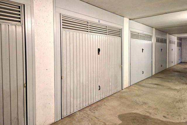 Garage in vendita