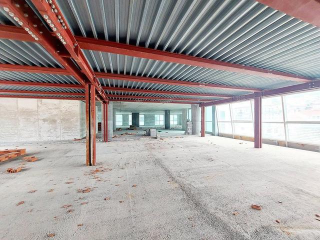 #23899 Porzione di complesso polifunzionale in vendita - foto 9
