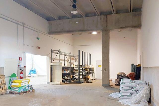 Stabilimenti produttivi in vendita