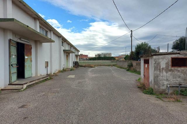 #21460 Complesso artigianale con cortile e pertinenze in vendita - foto 13