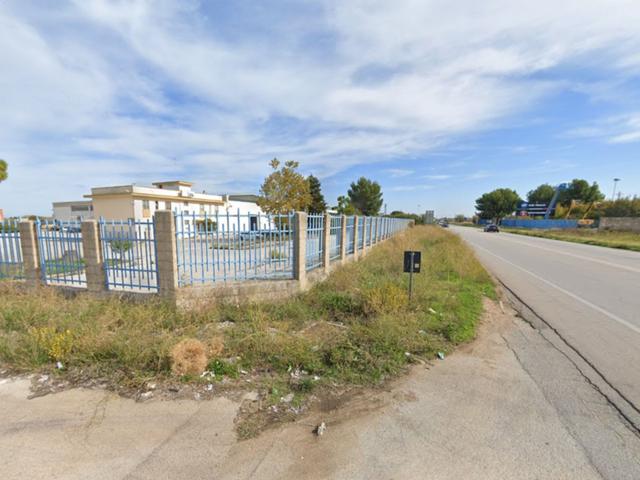 #2537498 Ampio capannone con zona ufﬁci in vendita - foto 8