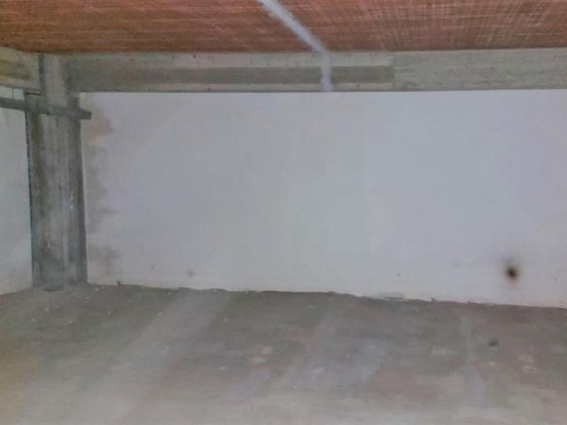 Garage in vendita