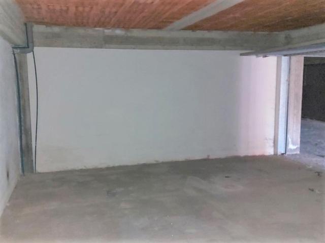 Garage in vendita