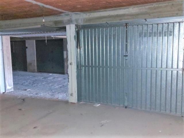 Garage in vendita