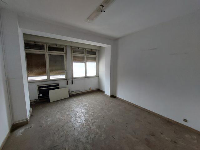 Grandi dimensioni in vendita