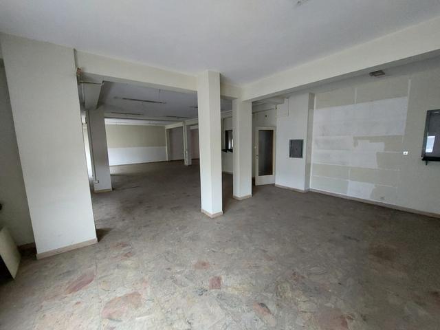 Grandi dimensioni in vendita