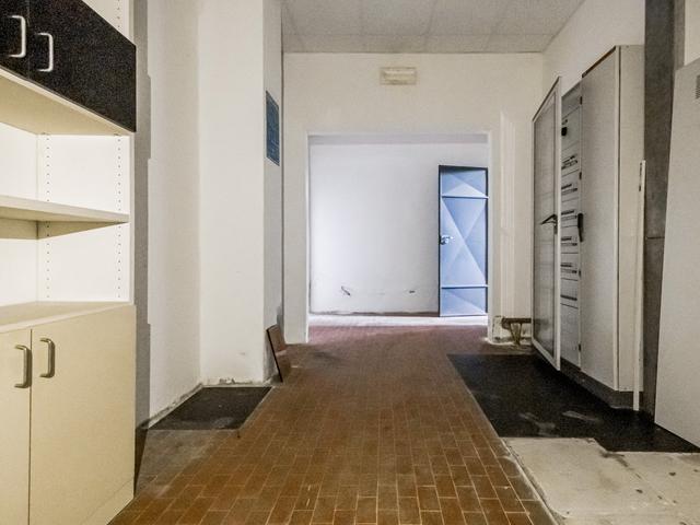 #2537549 Ampio immobile direzionale in vendita - foto 4