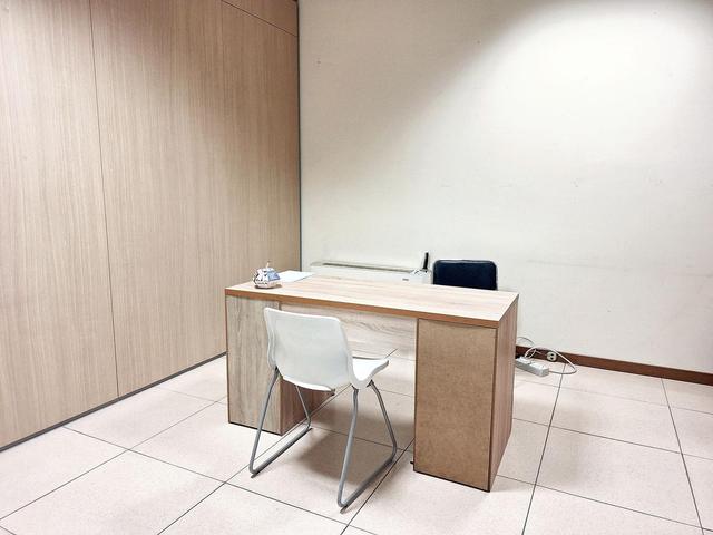 Studi privati in vendita