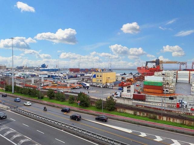 #23152 Ufficio fronte Porto a Genova Via Operai in vendita - foto 8