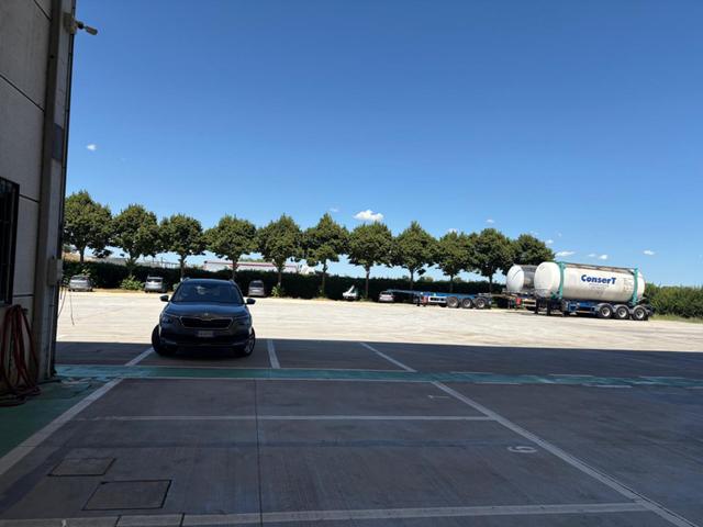 #2537098 Immobile polifunzionale fronte autostrada – Ottimo stato e alta redditività In vendita – Compendio immobiliare ad alta visibilità in posizione strategica in vendita - foto 3