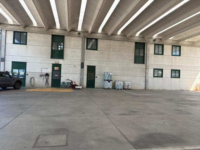#2537098 Immobile polifunzionale fronte autostrada – Ottimo stato e alta redditività In vendita – Compendio immobiliare ad alta visibilità in posizione strategica in vendita - foto 14