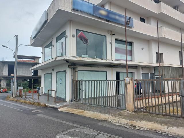 #2638725 Complesso commerciale su due piani in vendita - foto 5